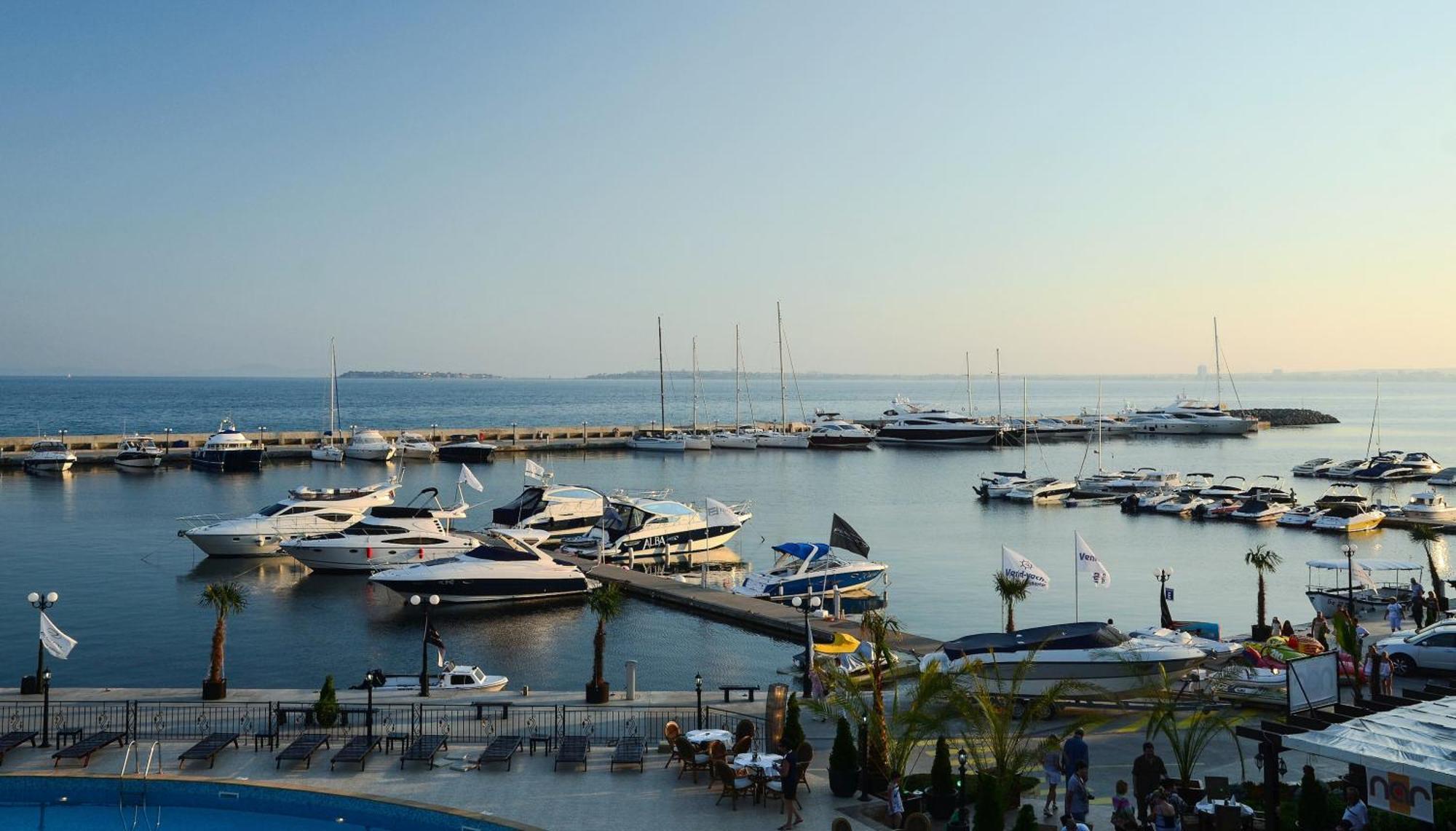 New Line Village Apartments Σάνι Μπιτς Εξωτερικό φωτογραφία