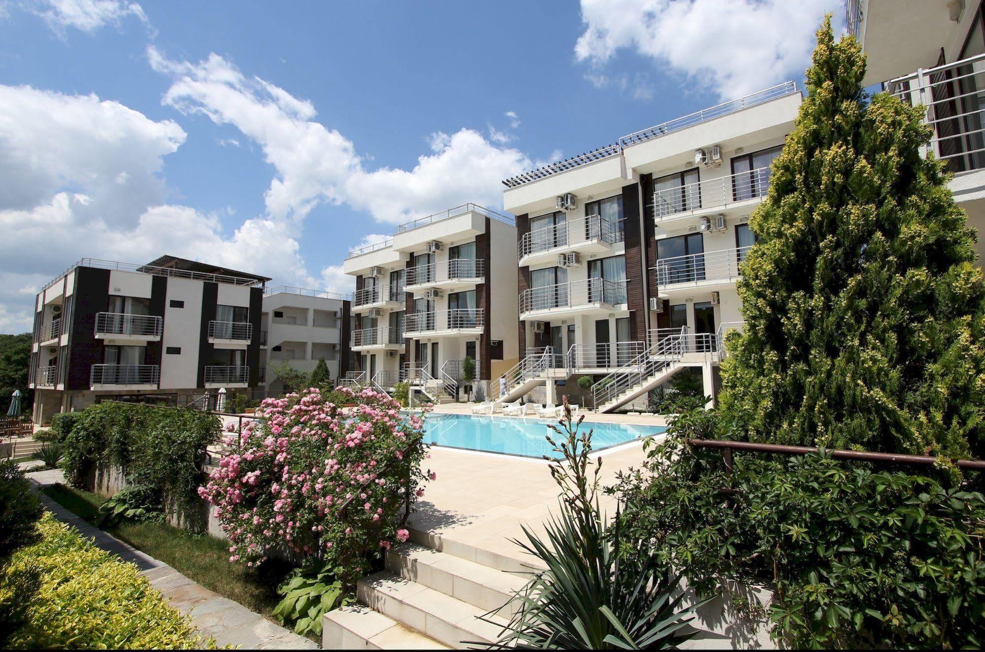 New Line Village Apartments Σάνι Μπιτς Εξωτερικό φωτογραφία