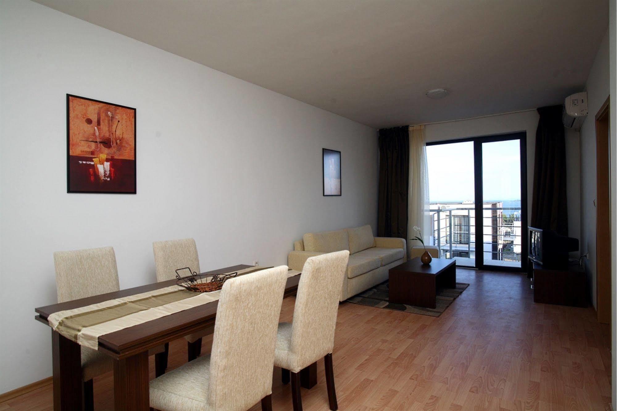 New Line Village Apartments Σάνι Μπιτς Εξωτερικό φωτογραφία
