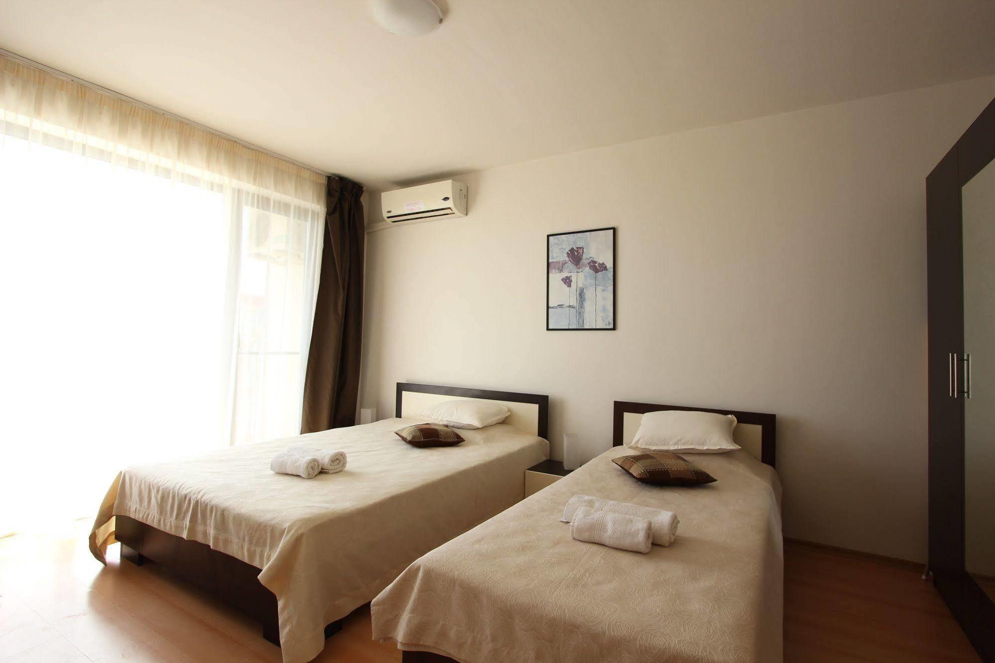 New Line Village Apartments Σάνι Μπιτς Εξωτερικό φωτογραφία