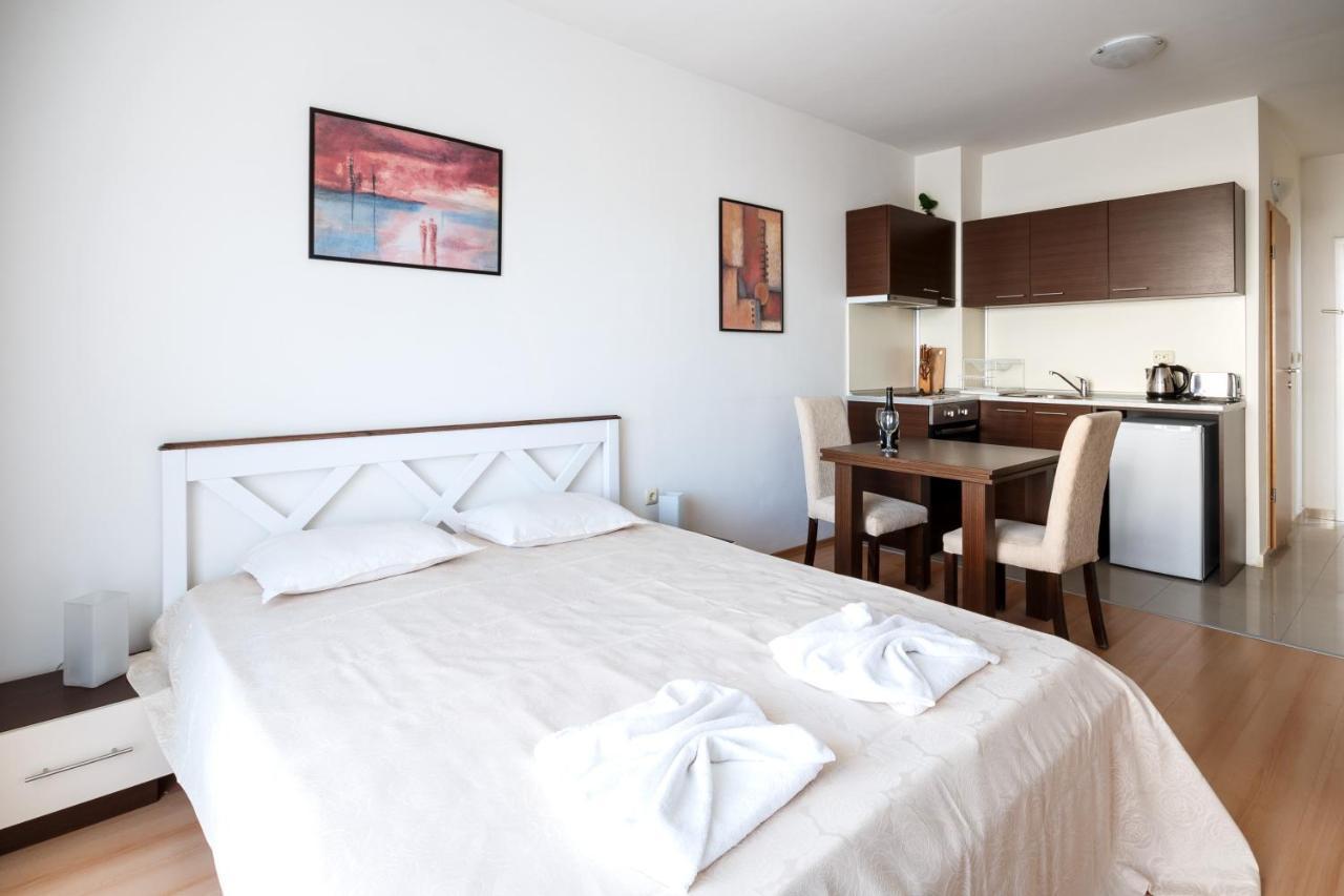 New Line Village Apartments Σάνι Μπιτς Εξωτερικό φωτογραφία